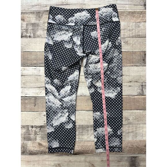 Lululemon Wunder Under Crop Luon Dottie Dream Rose Neutral Blush Black | Size 6 - Picture 7 of 10